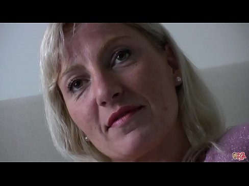 ❤️ A 'mhàthair a tha sinn uile fucked ... Lady, giùlan fhèin! Porno fb  aig porn gd.eviewporn-com.ru ❌